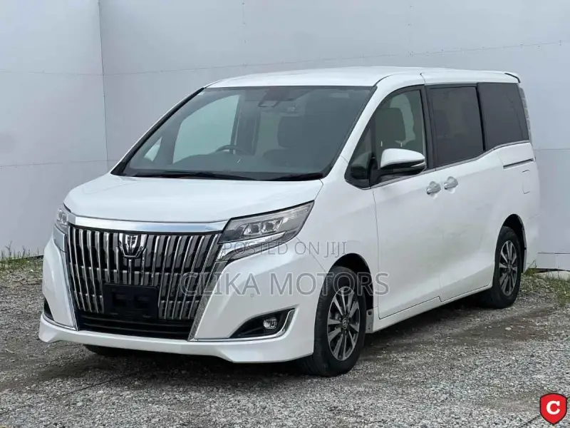 Toyota Esquire 2.0 AWD (7 seater) 2019 Off white