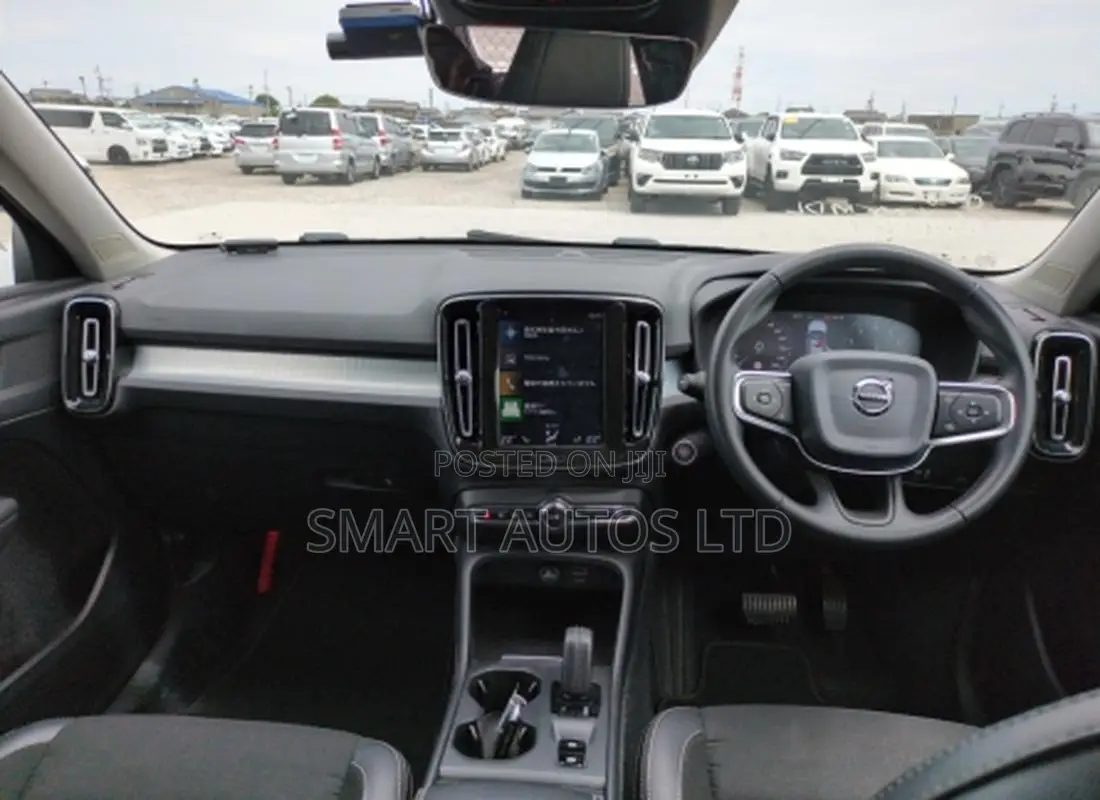 Volvo XC40 T3 Petrol FWD 2019 Off white