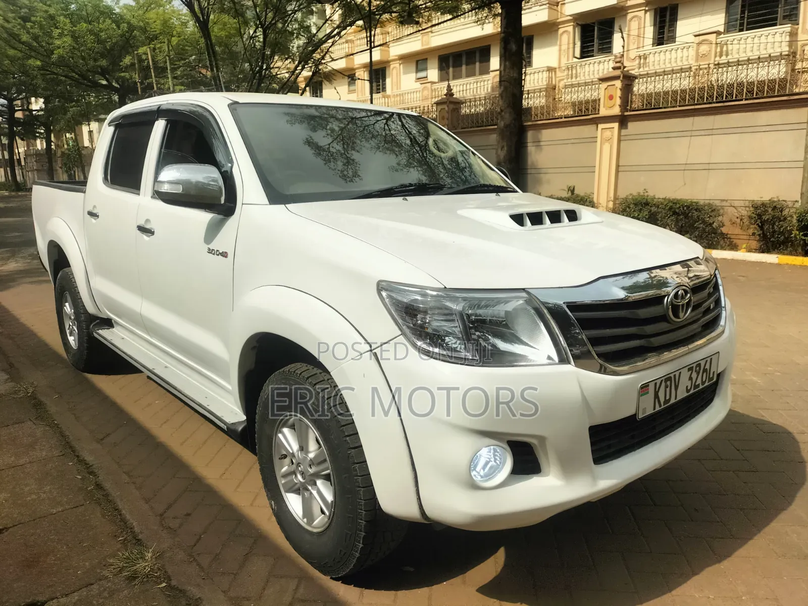 Toyota Hilux 2016 White