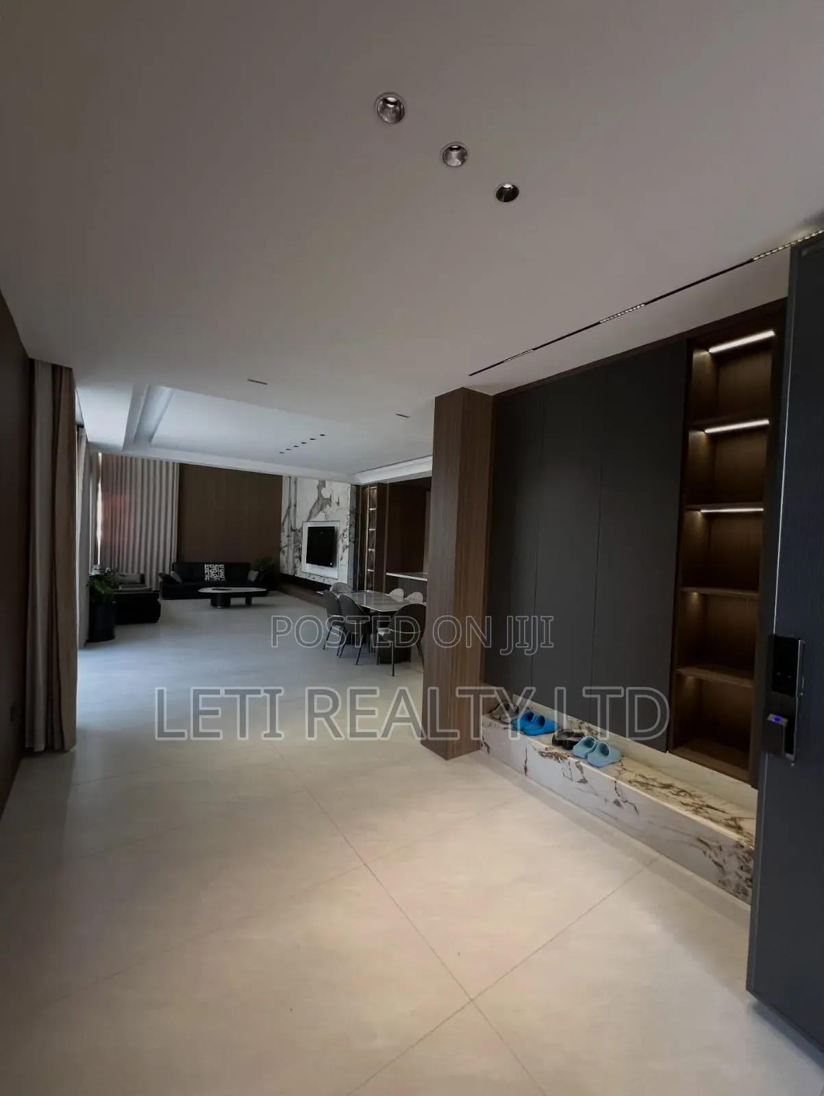 5bdrm Townhouse/Terrace in Muthangari for sale