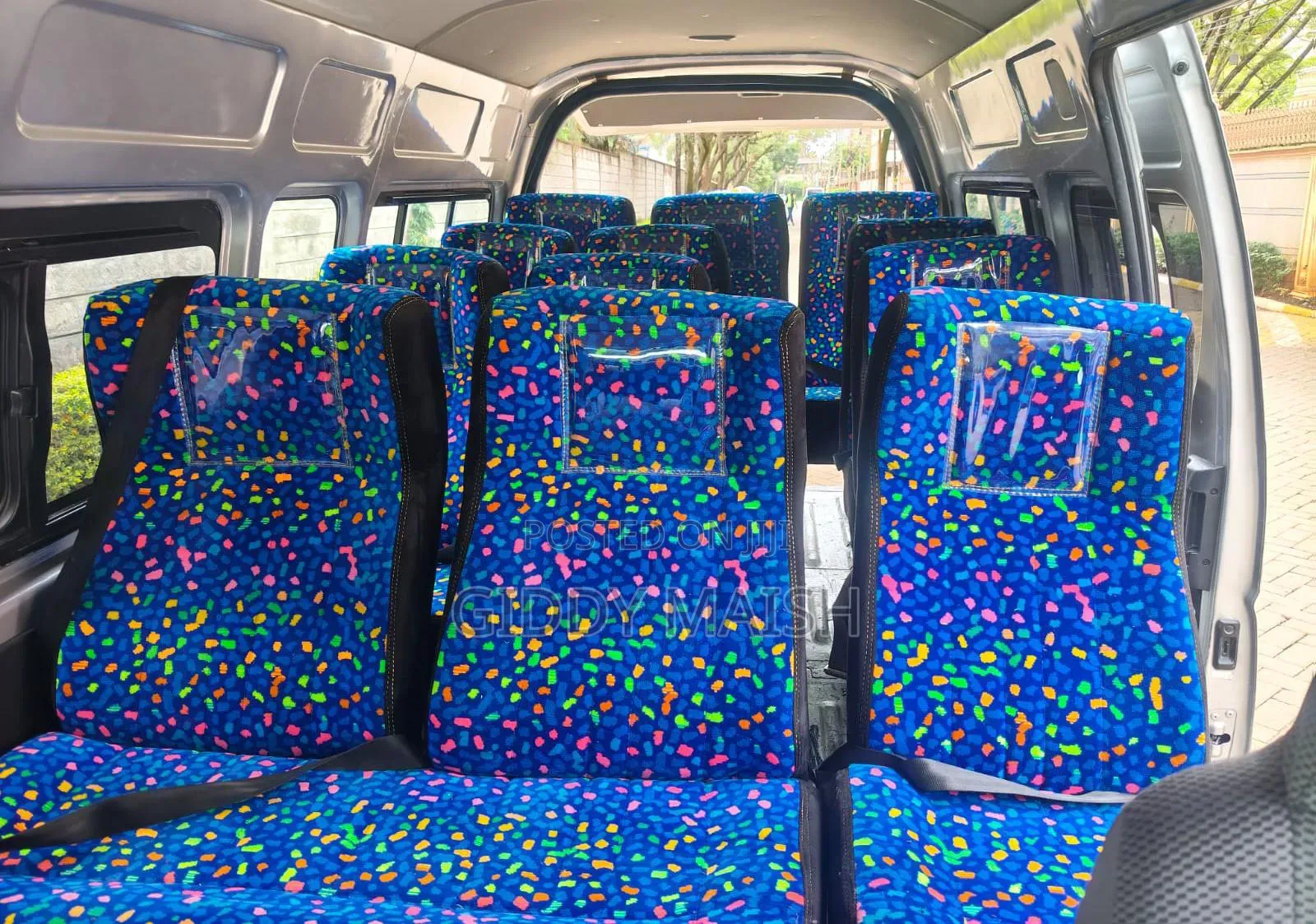 Toyota HiAce 2016 Silver