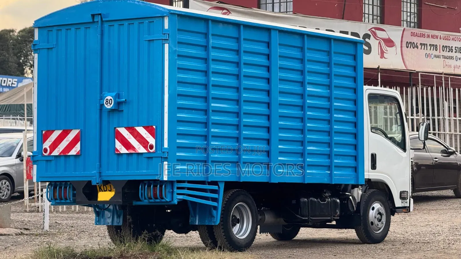 Isuzu NMR Cover Body Local 2022