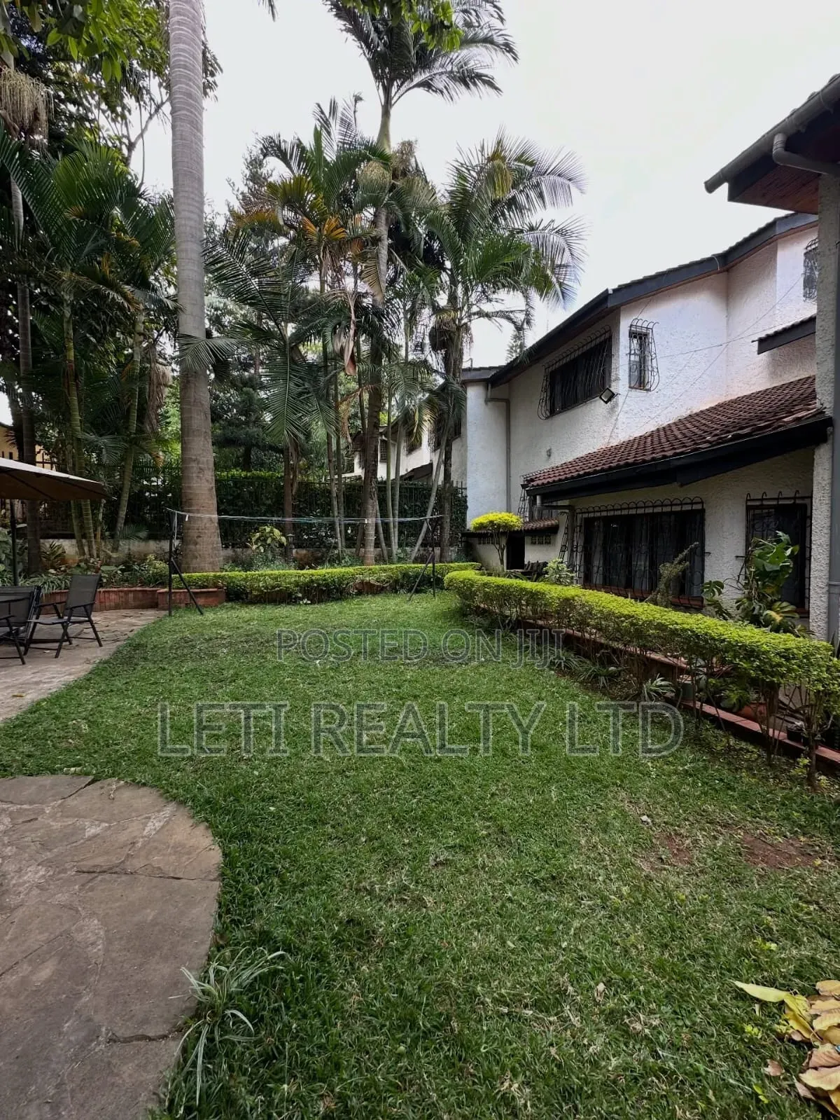 4bdrm Townhouse/Terrace in Muthangari for sale