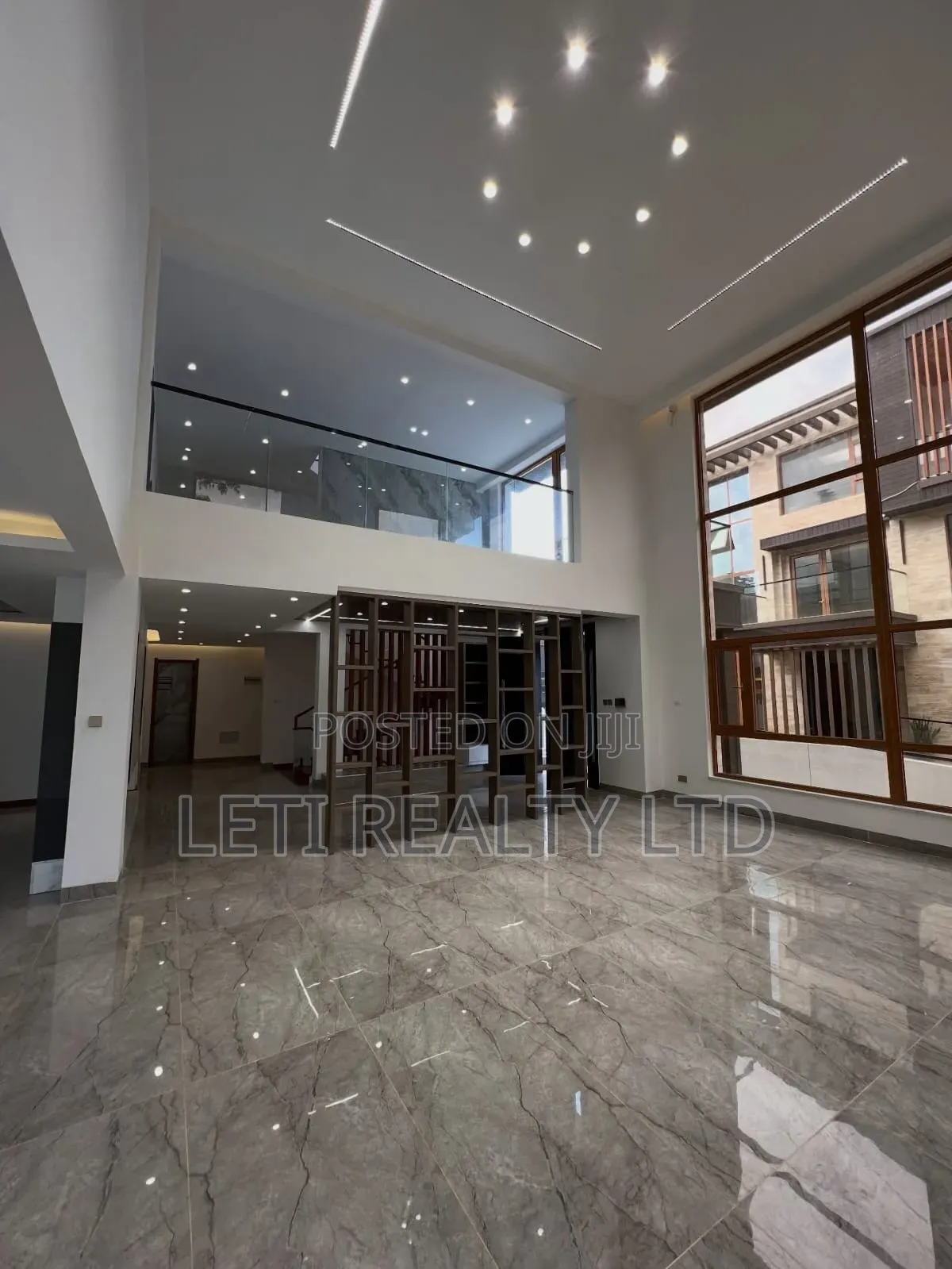 6bdrm Townhouse/Terrace in Muthangari for sale