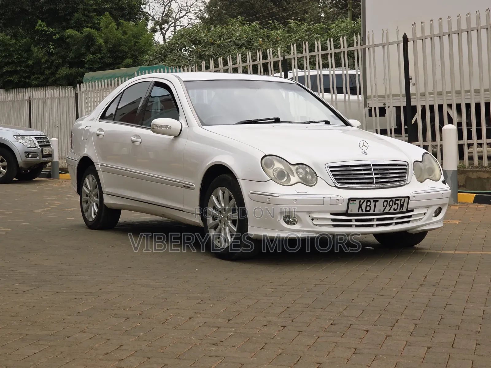 Mercedes-Benz C230 2005 White
