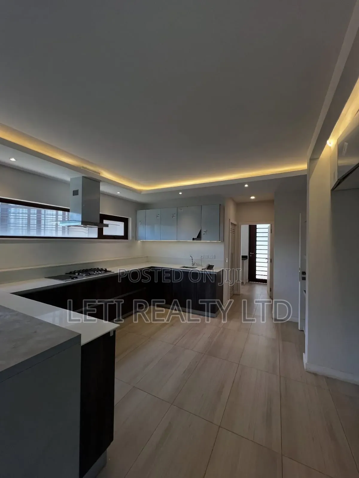 4bdrm Townhouse/Terrace in Muthangari for sale