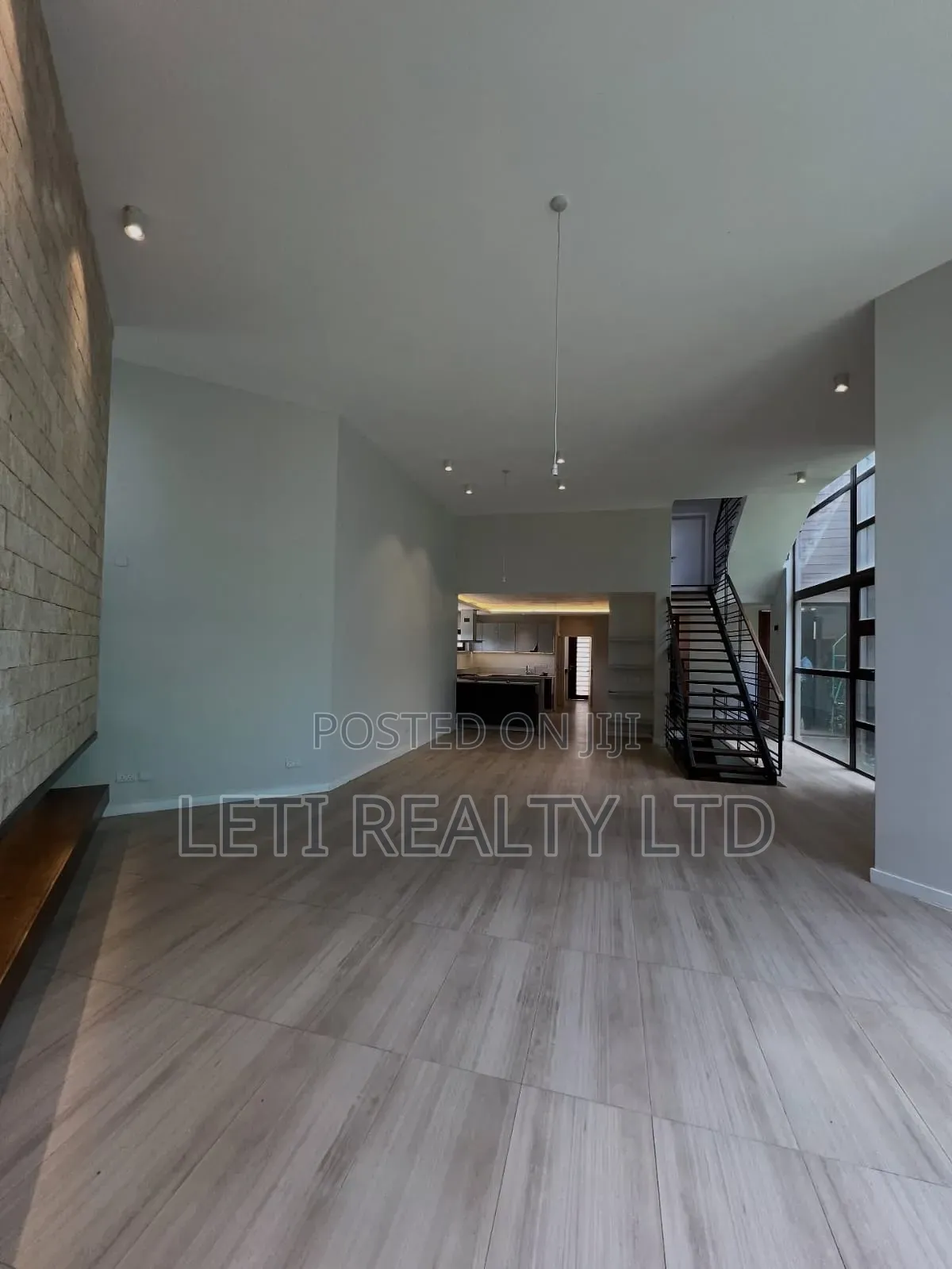 4bdrm Townhouse/Terrace in Muthangari for sale