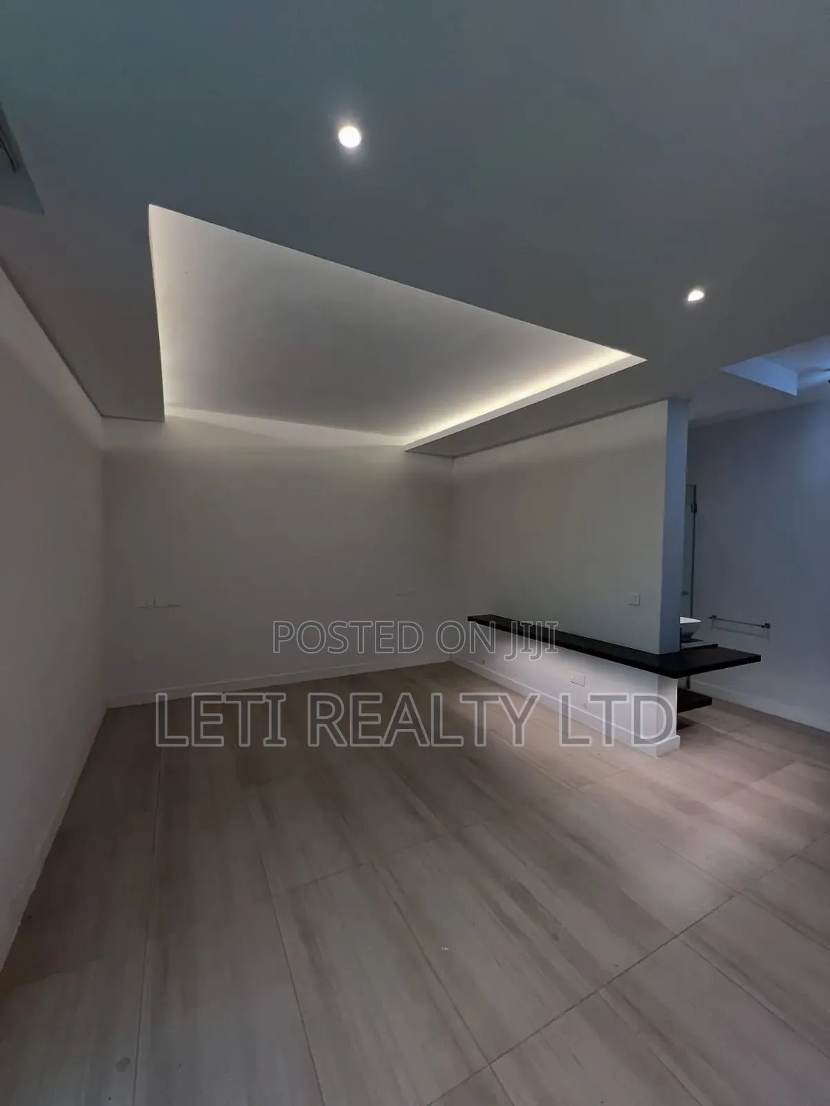 4bdrm Townhouse/Terrace in Muthangari for sale