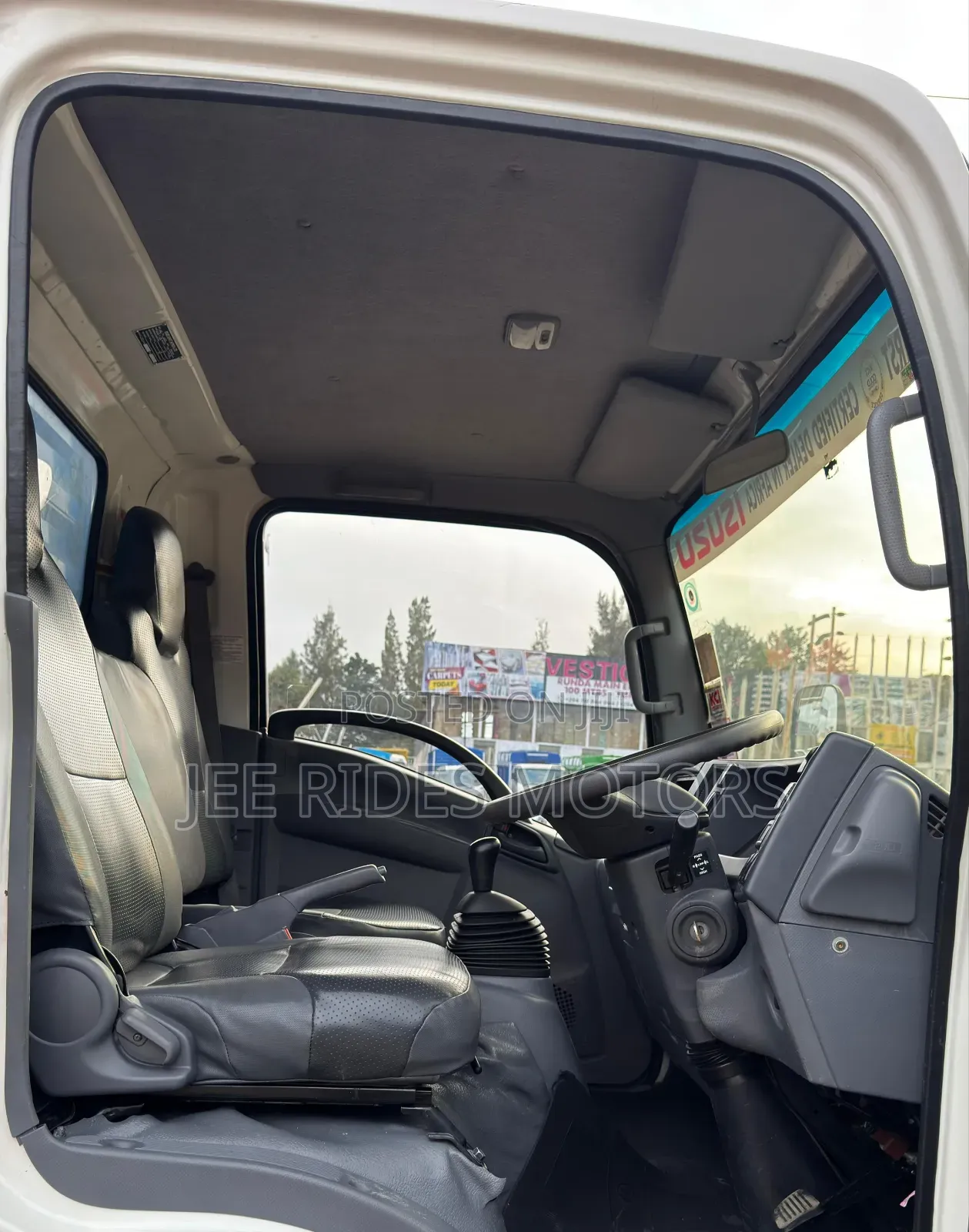 Isuzu NMR Cover Body 2025