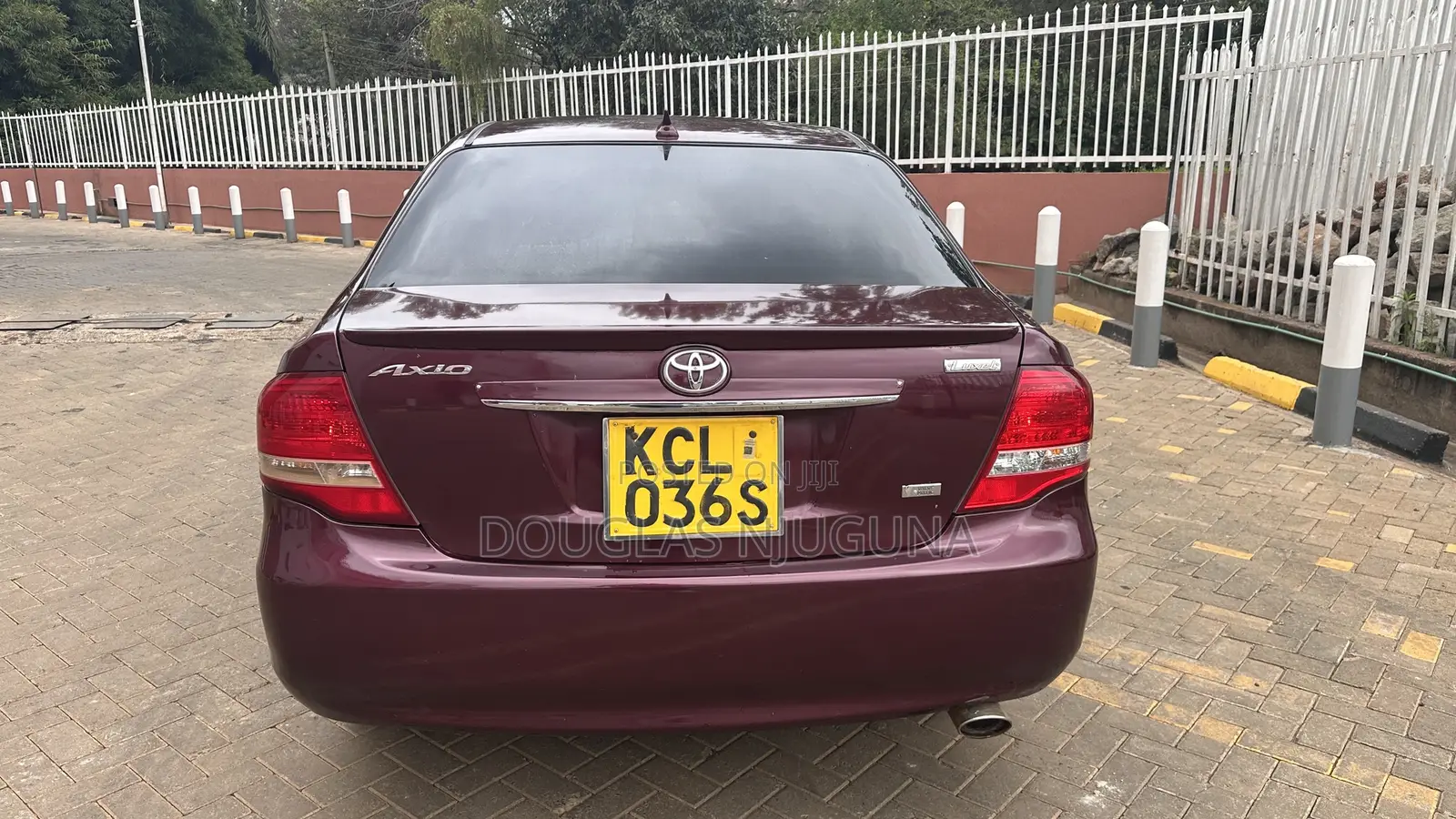 Toyota Axio 2011 Maroon