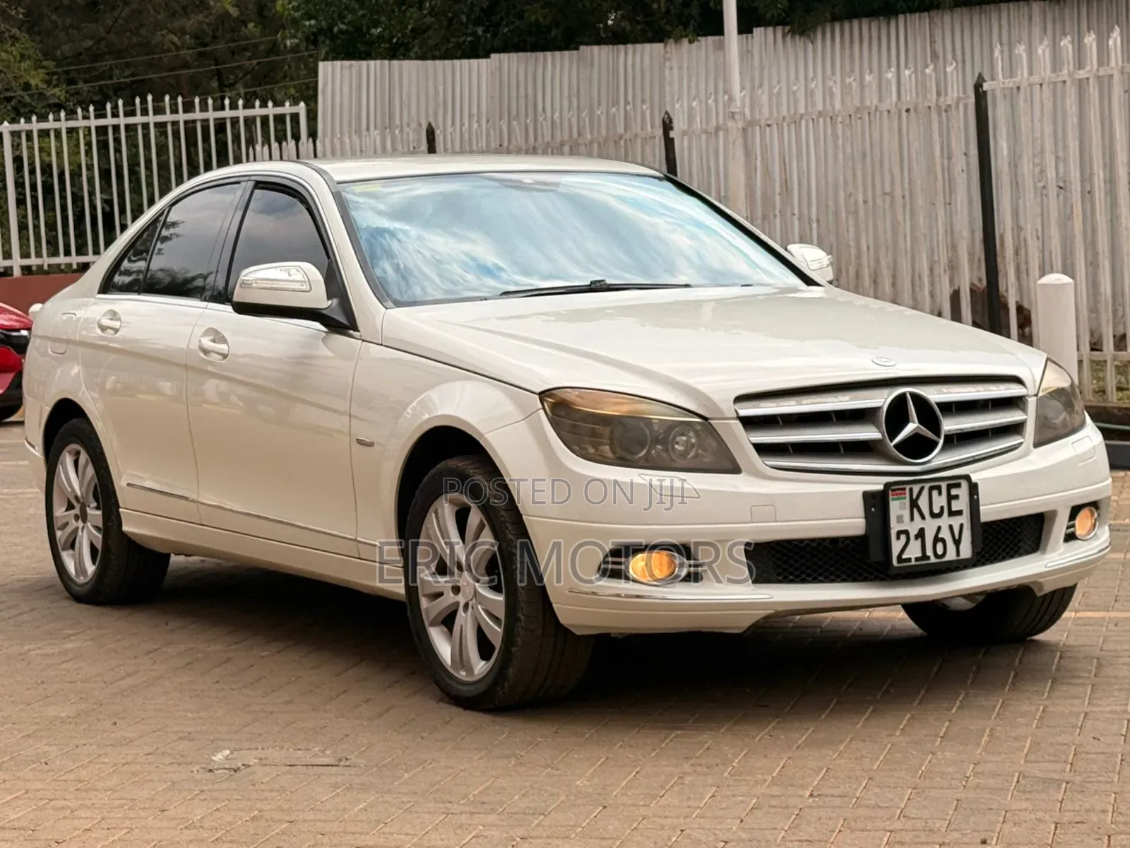 Mercedes-Benz C200 2008 White