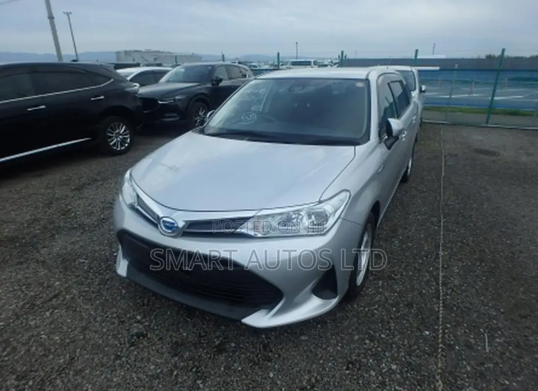 Toyota Corolla Fielder 1.5 Hybrid FWD 2020