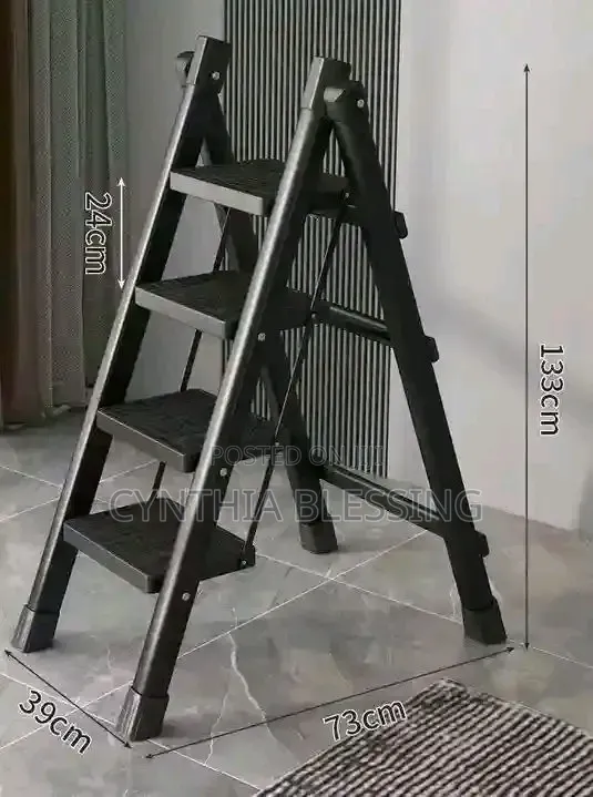 3step/ 4step Folding Ladder With Anti-Slip Pedals and Metallic Frame.
