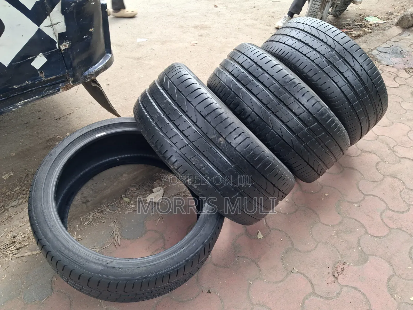 285/35r22 Pirelli