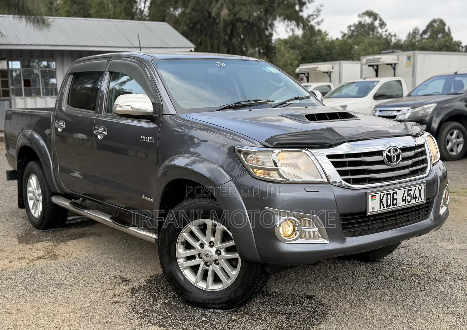 Toyota Hilux 3.0 D-4D 4x4 2014 Gray
