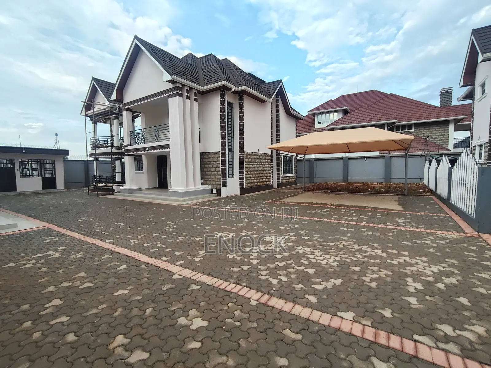 5bdrm House in Upper Elgonview for sale