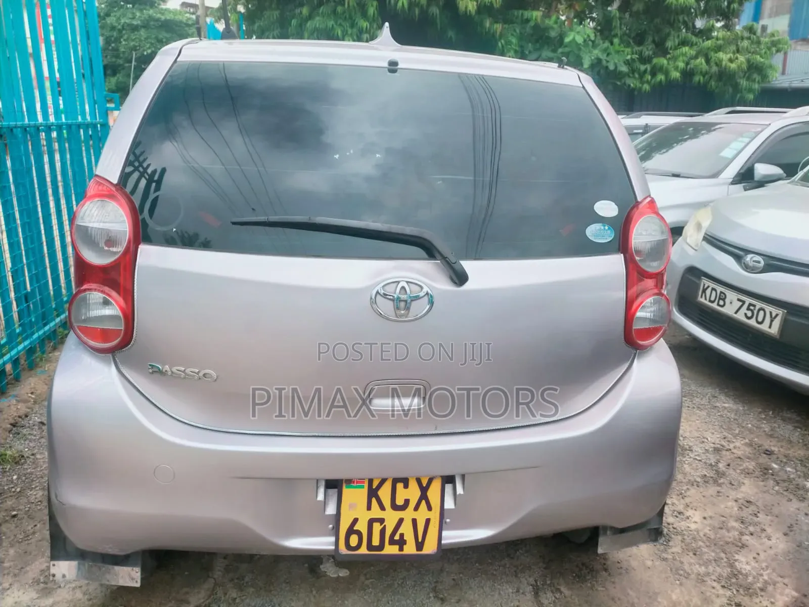 Toyota Passo 2012 Silver