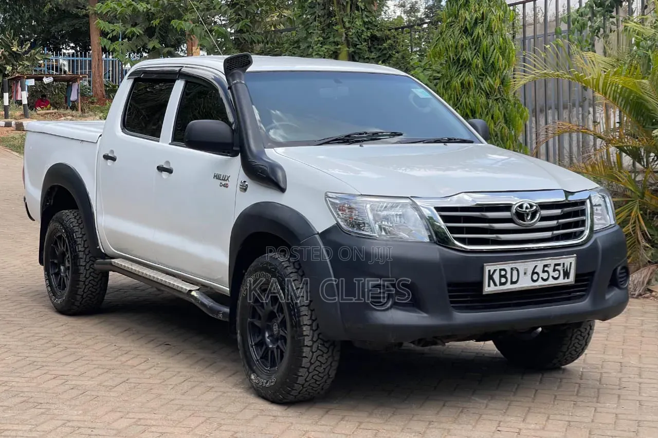 Toyota Hilux 2.5 D-4D Double Cab 2008 White