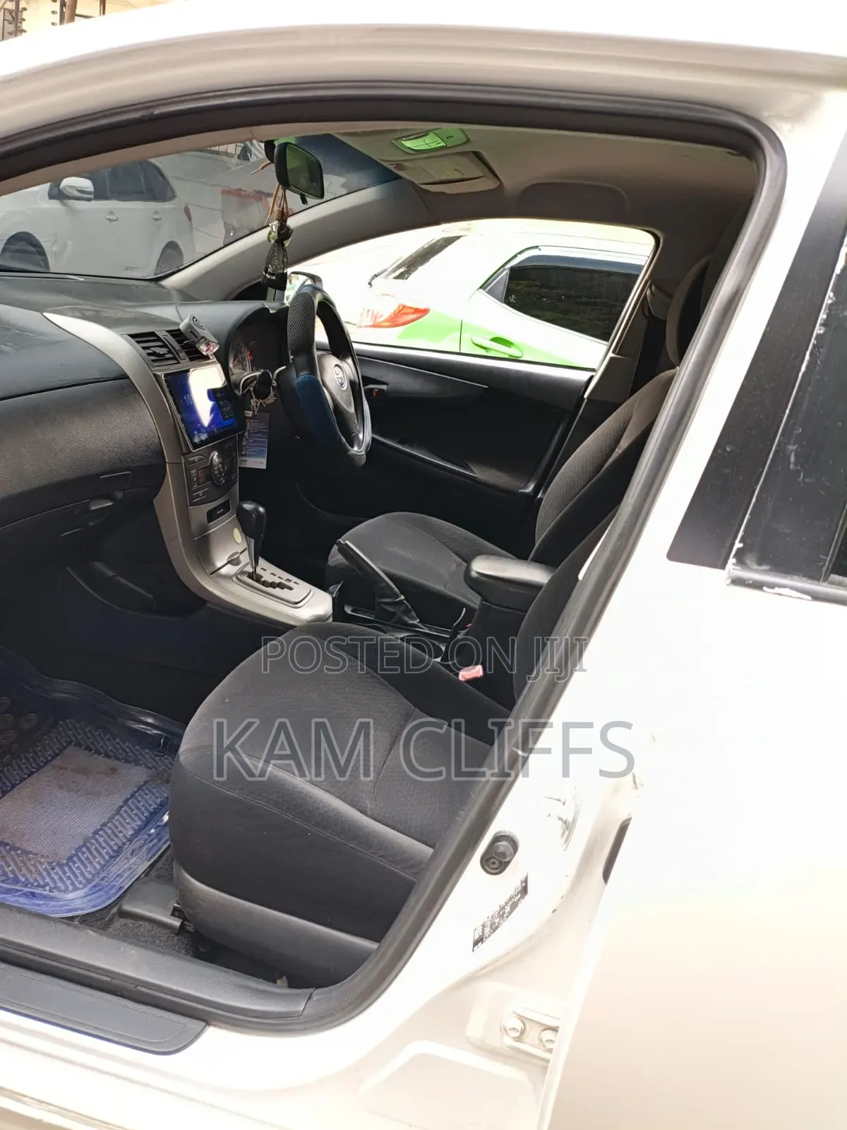 Toyota Corolla Fielder 2010 Off white