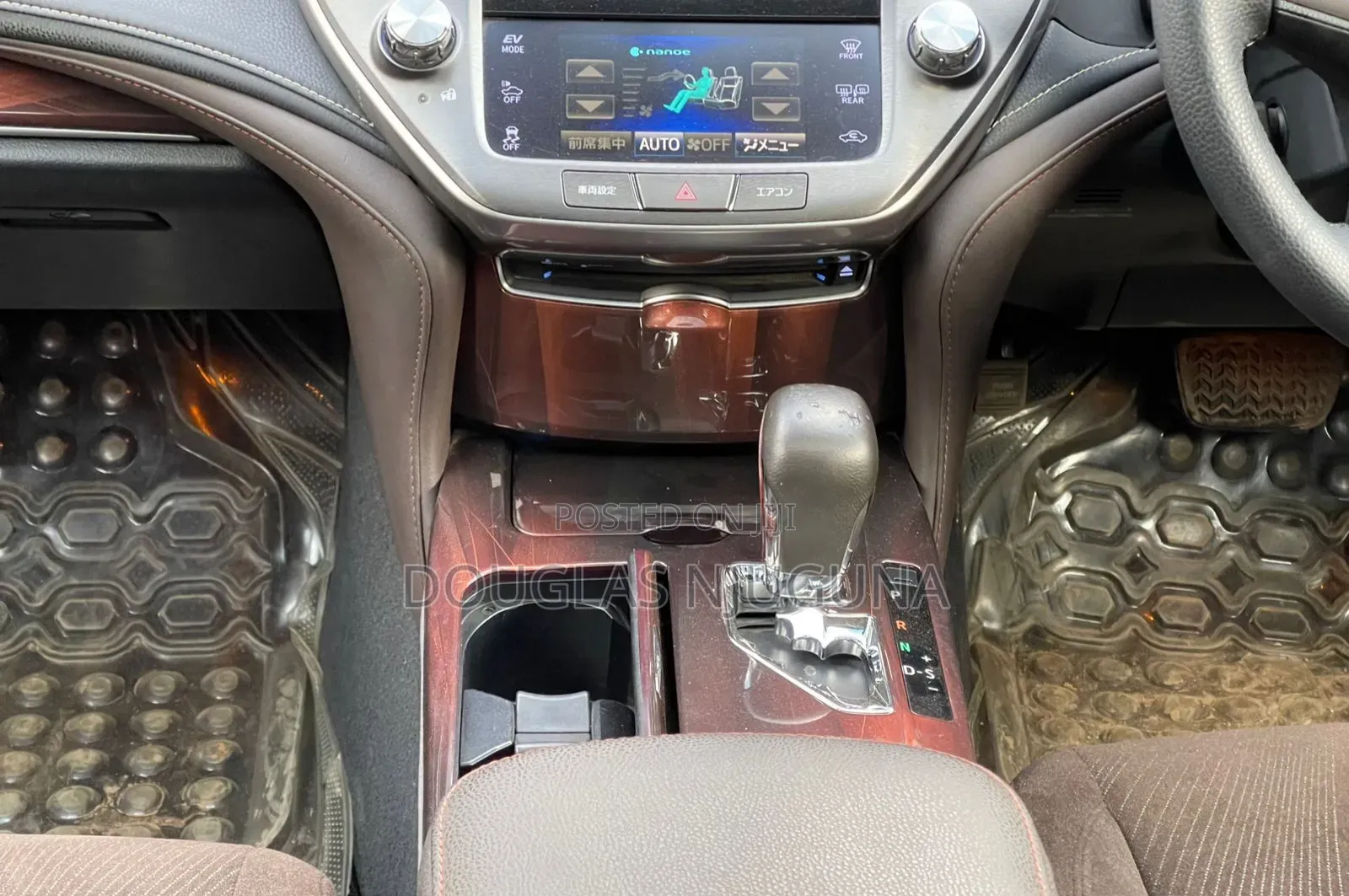 Toyota Crown 2013 Silver