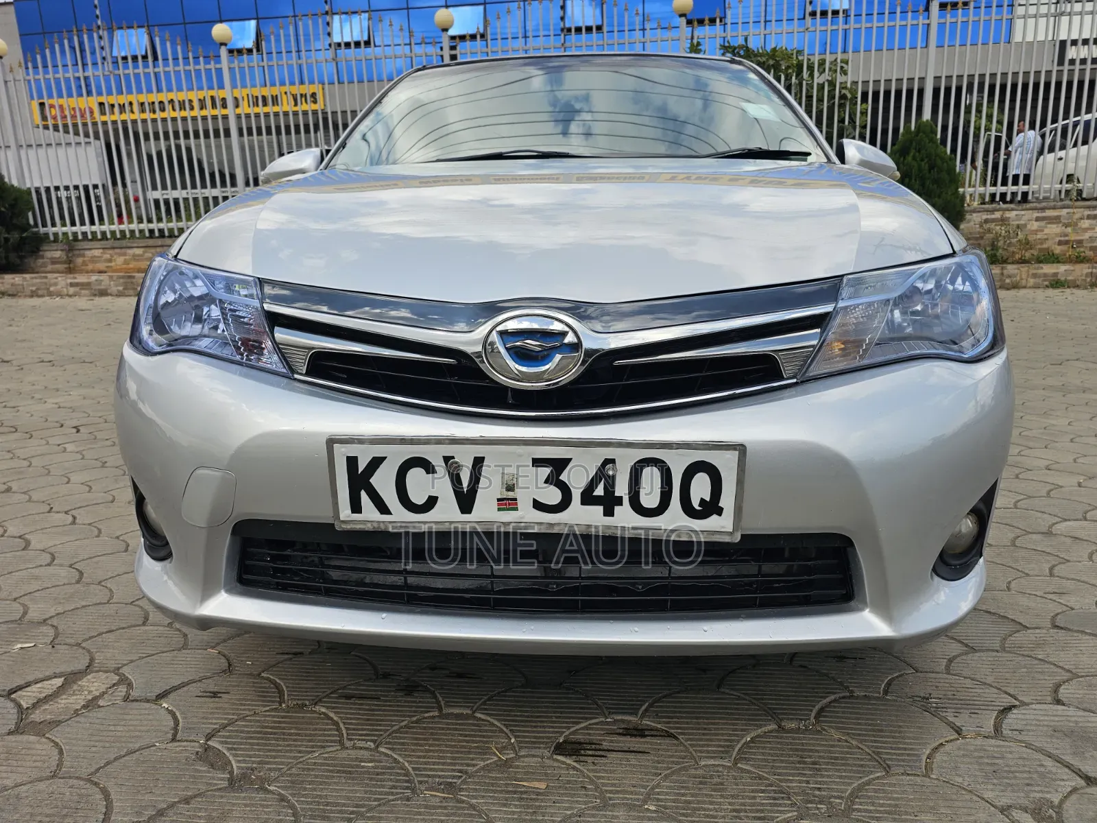 Toyota Corolla Fielder 2013 Silver