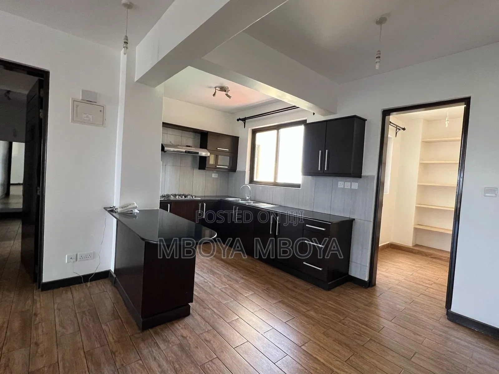3bdrm Apartment in Parklands for sale