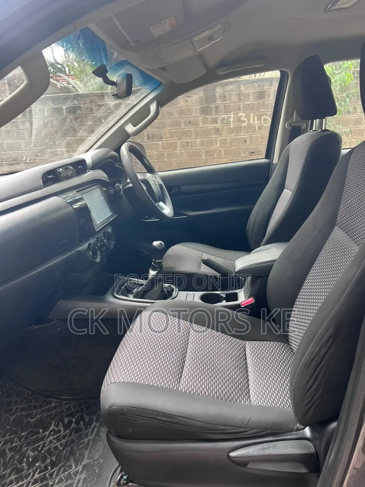 Toyota Hilux 2021 Gray