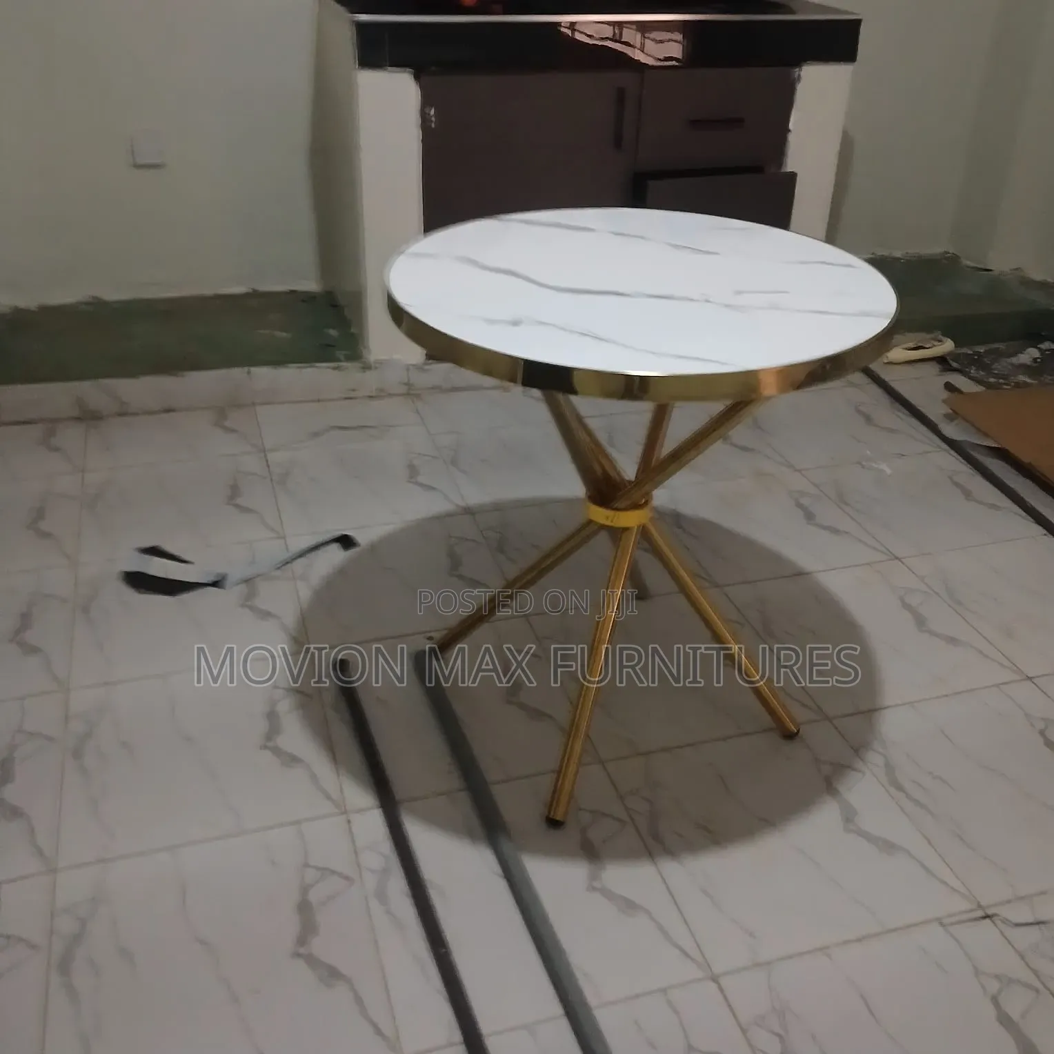 Round Marble Dinning Table