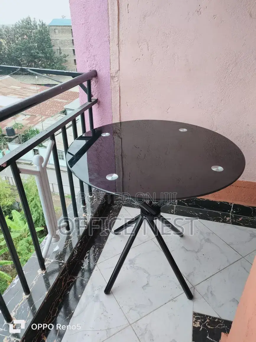 Round Black Balcon Dining Table