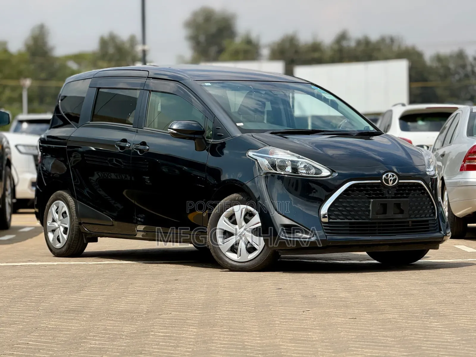 Toyota Sienta 2019 Black