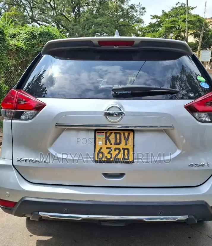 Nissan X-Trail 2019 Silver