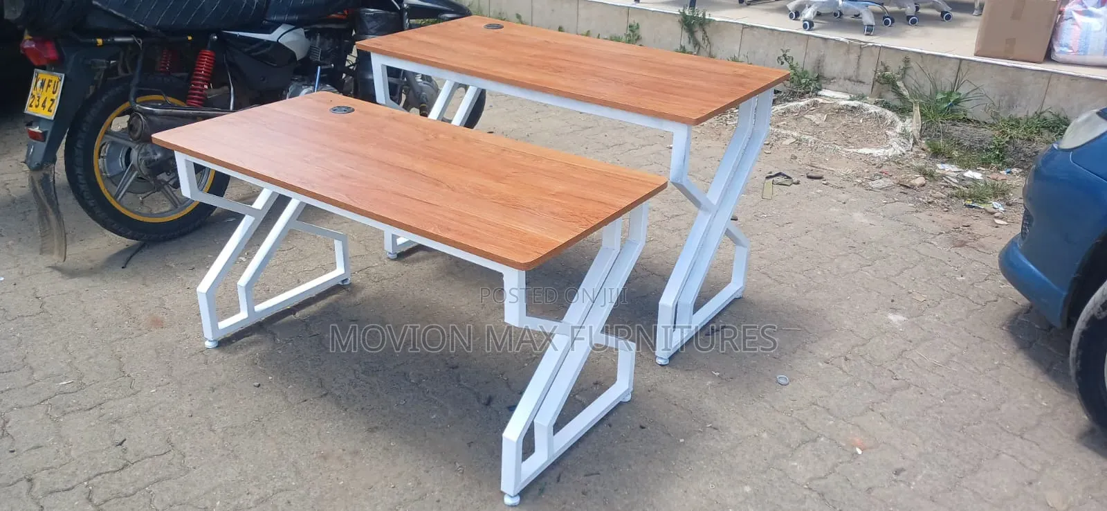 J1 Modern Style Table Metallic Office Table