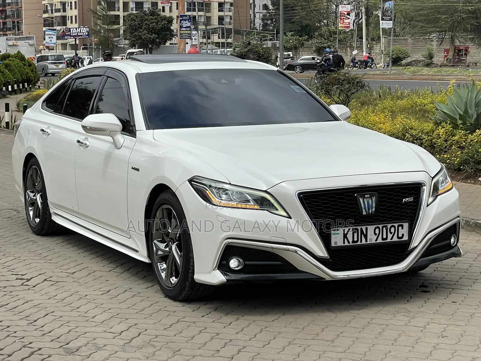 Toyota Crown 2020 White