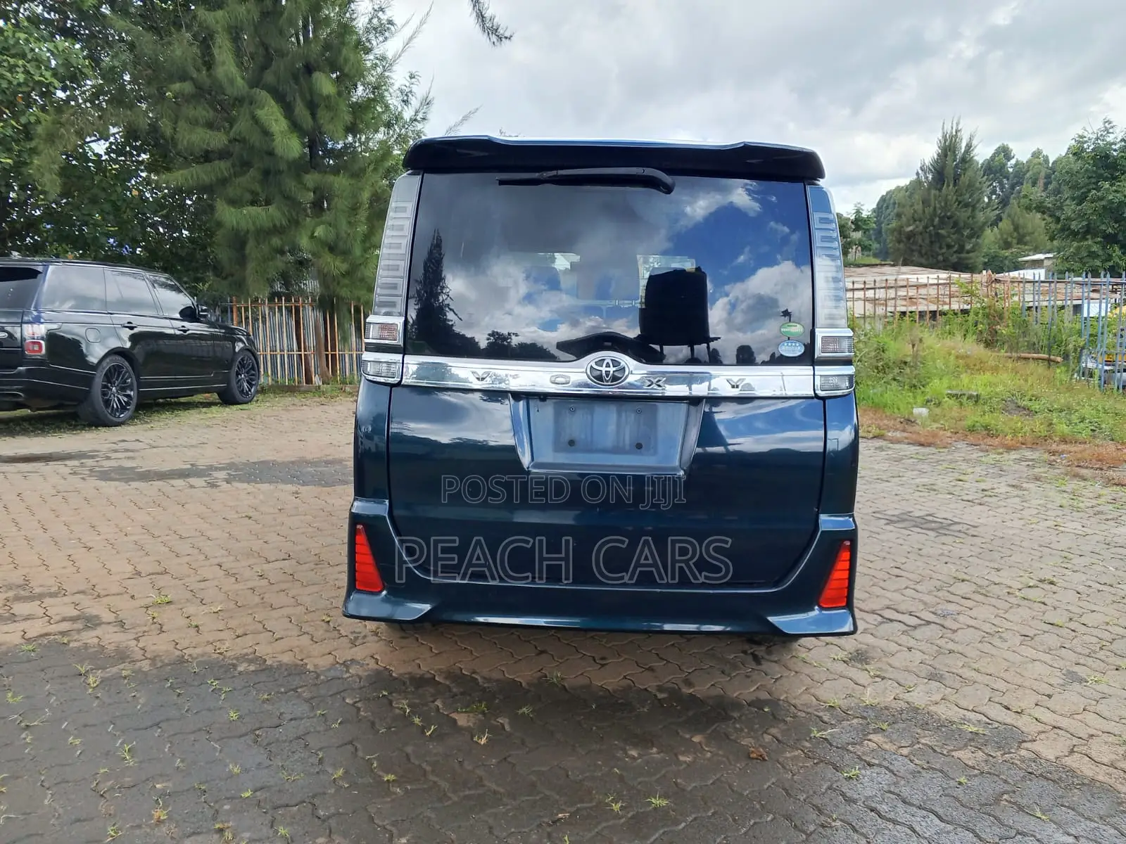 Toyota Voxy 2018 Blue