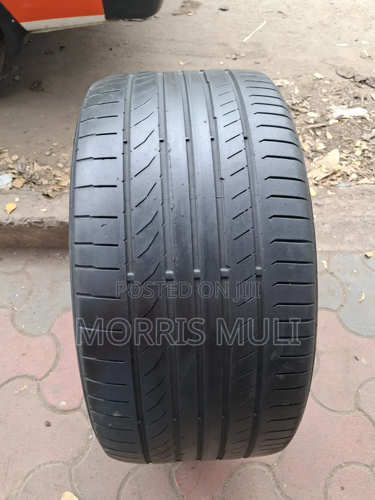 275/35r20 Continental