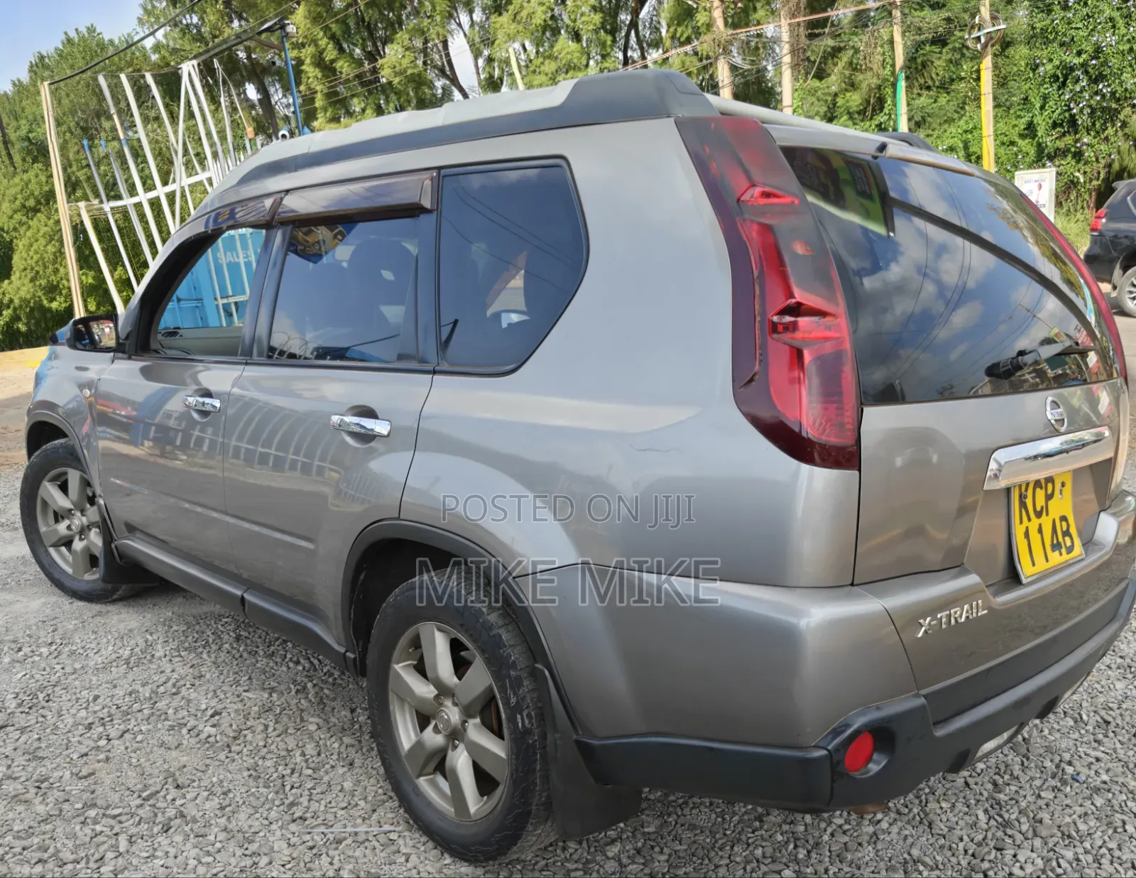 Nissan X-Trail 2.0 Petrol XE 2010 Gray