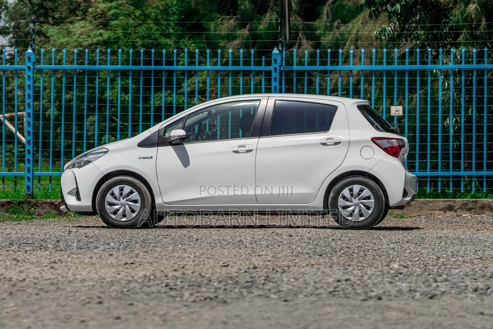 Toyota Vitz 1.0 FWD 5dr 2019 White
