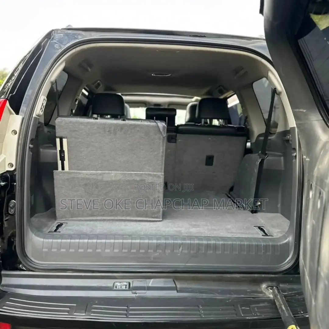 Toyota Land Cruiser Prado 2011 Black