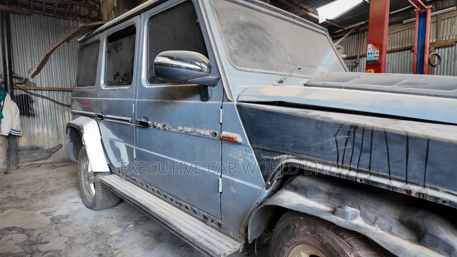 Mercedes-Benz G-Class Base G 550 AWD 2011 Gray
