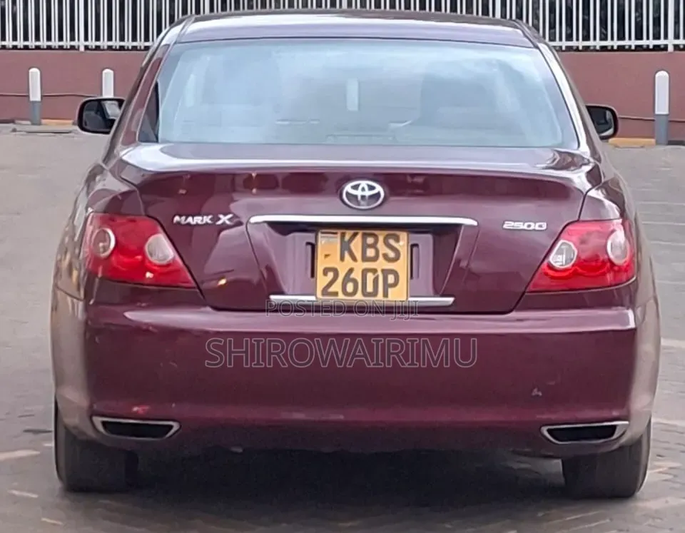 Toyota Mark X 2005 Maroon