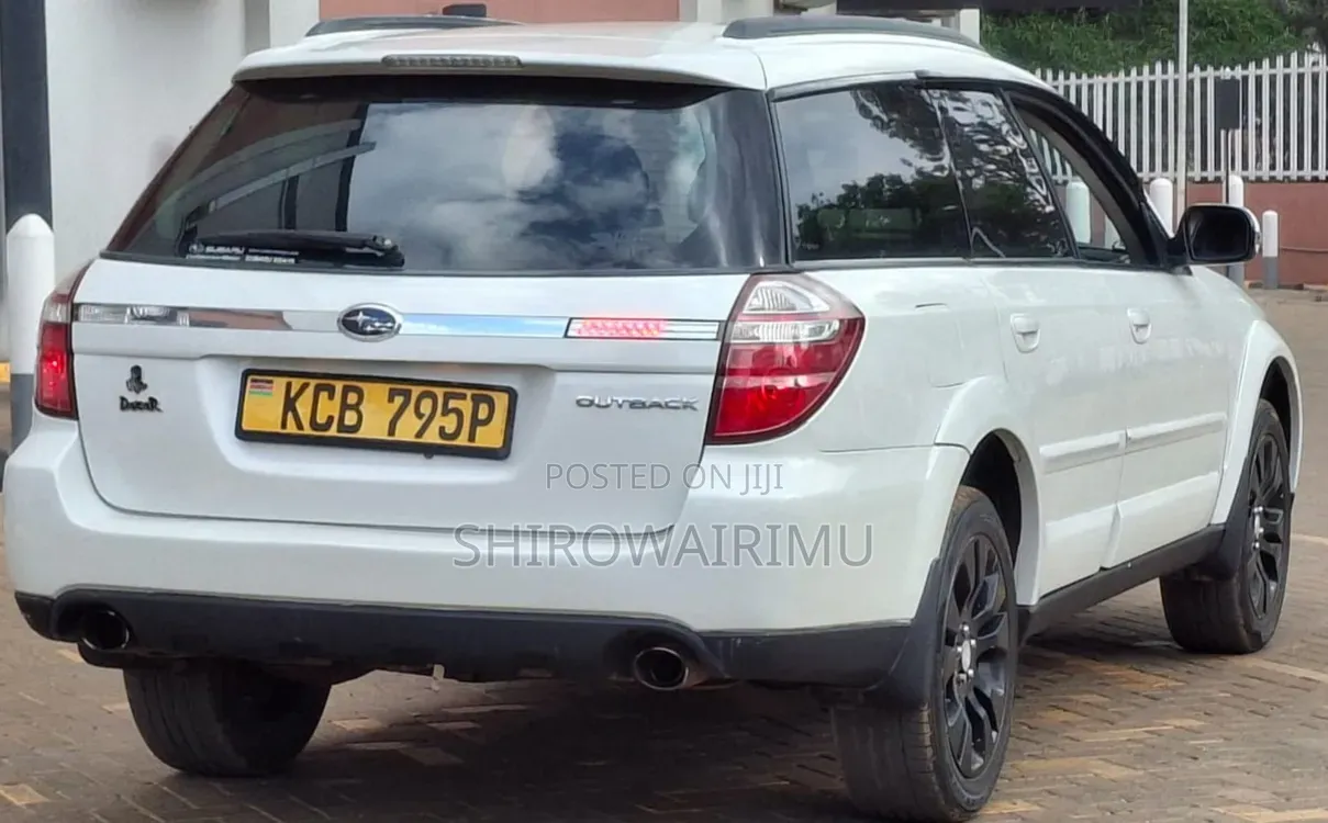 Subaru Outback 2007 White