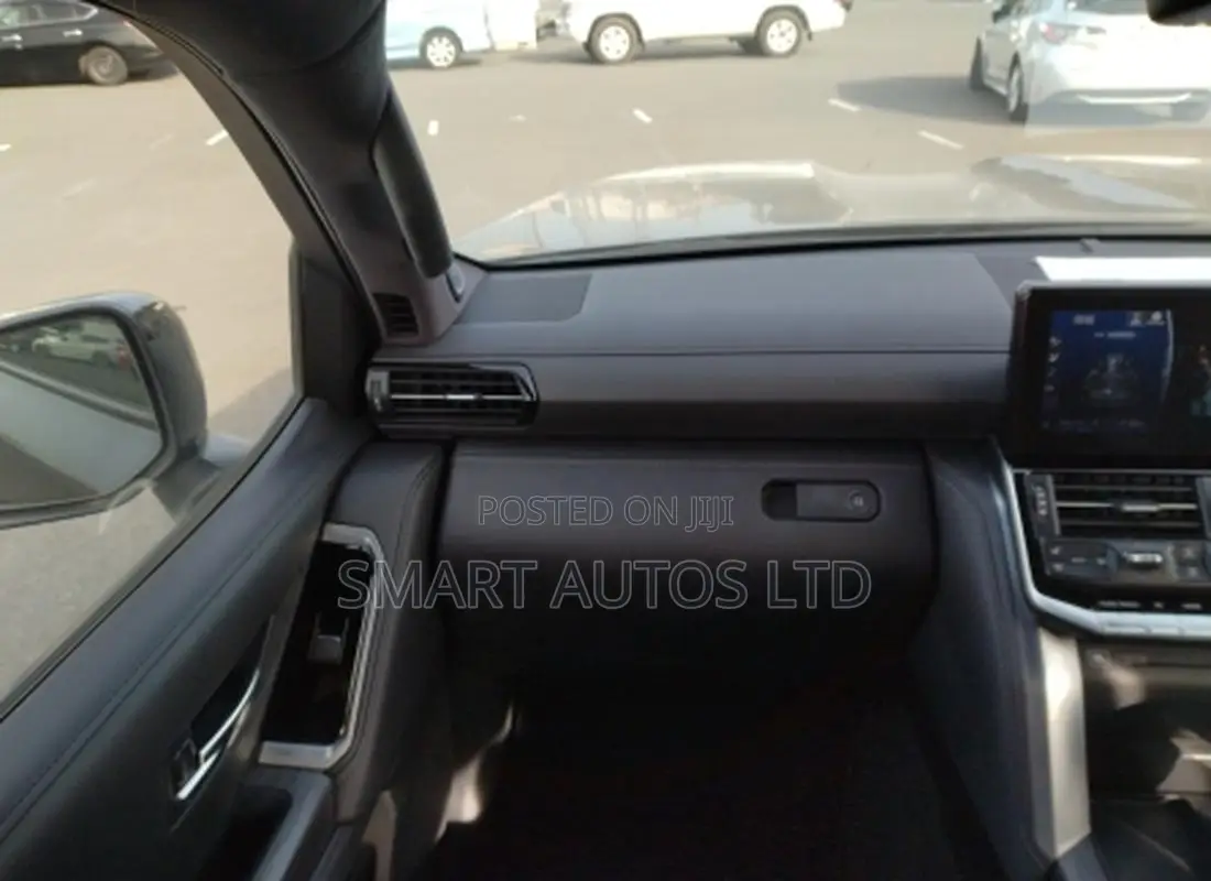 Toyota Land Cruiser LC300 2022 Gray
