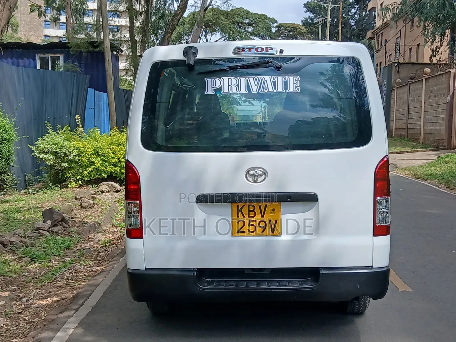 Toyota HiAce 2005 White