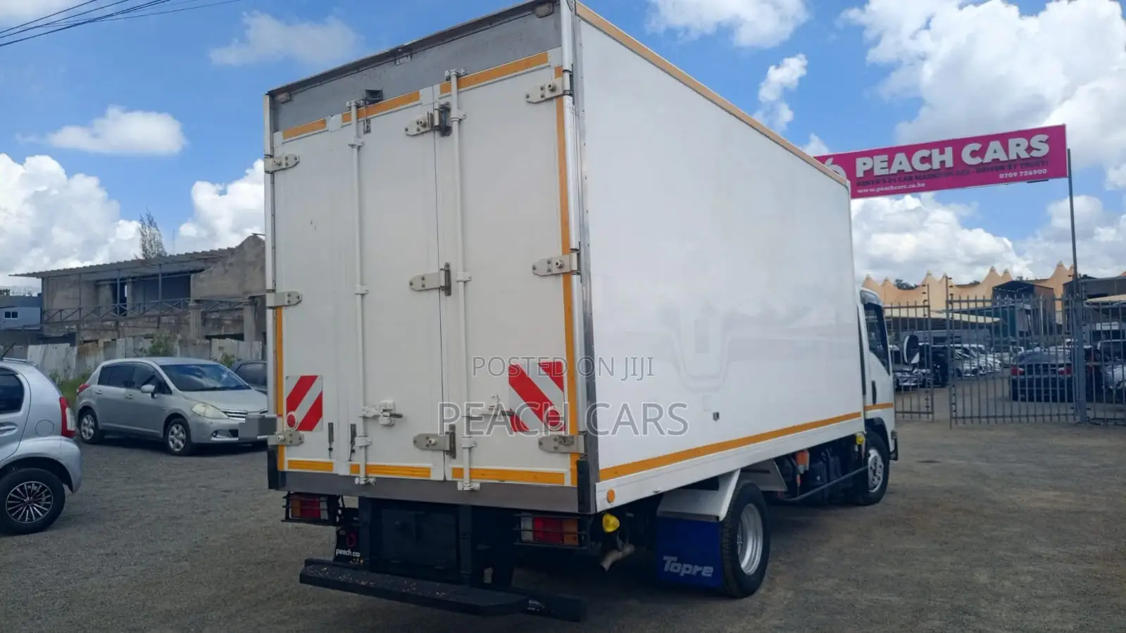 Isuzu Elf 2016