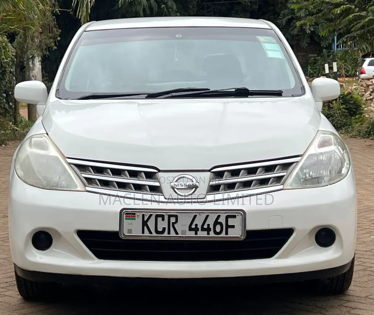 Nissan Tiida 2011 White