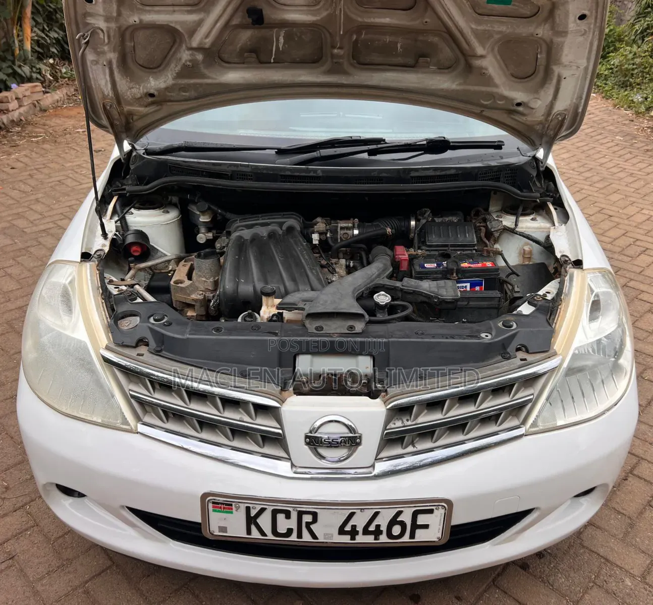 Nissan Tiida 2011 White