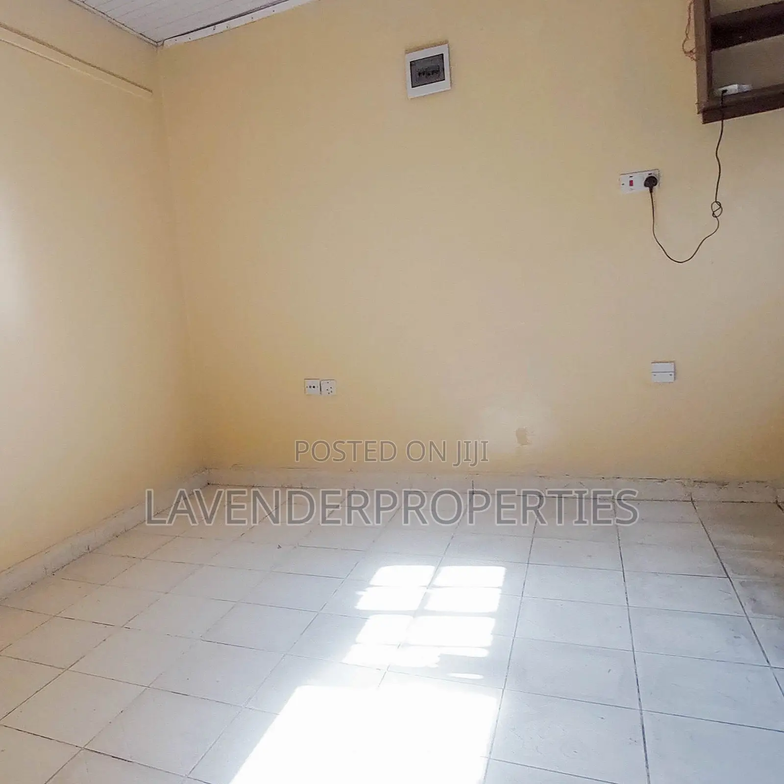 1bdrm Bedsitter in Ndumbuini Apartment, Uthiru for rent
