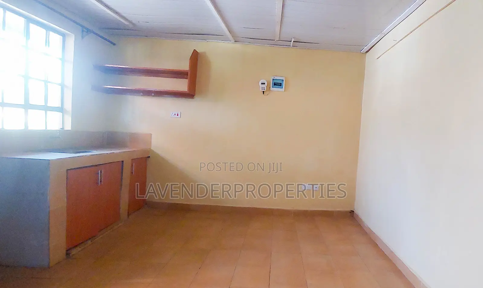 1bdrm Bedsitter in Ndumbuini Apartment, Uthiru for rent