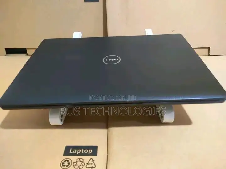 Laptop Dell Latitude 5300 8GB Intel Core i7 SSD 256GB
