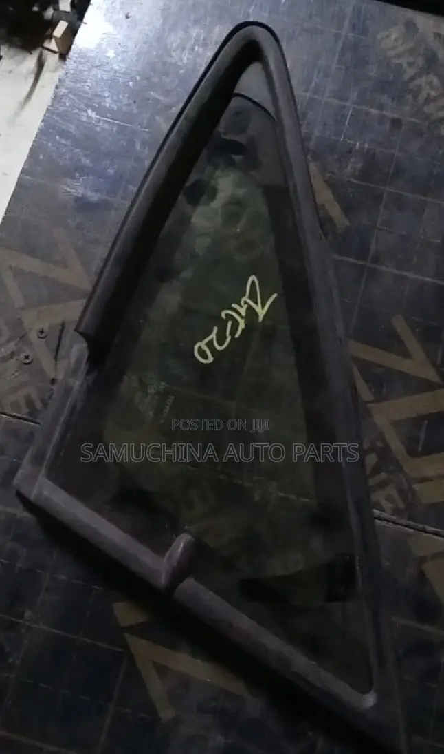Quarter Glass Toyota Wish